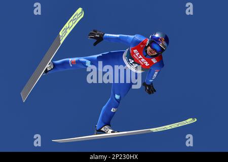 Planica, Slowenien. 04. März 2023. Skisport: Weltmeisterschaft, kombiniert - individuell, großer Hügel, Männer, Sprung. Vinzenz Geiger aus Deutschland in Aktion. Kredit: Daniel Karmann/dpa/Alamy Live News Stockfoto