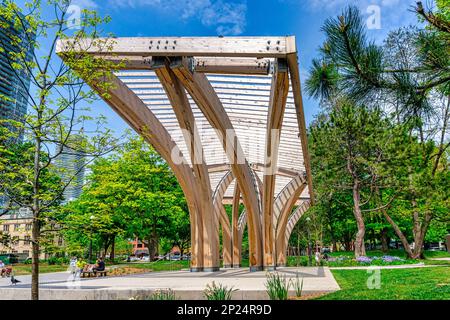 Neu eröffneter Holzpavillon im Saint James Park in der Innenstadt von Toronto, Kanada Stockfoto