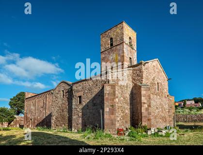 Kirche Nostra Signora di Tergu, im 11. Jahrhundert romanisch, im Dorf Tergu, in der Nähe von Castelsardo, Region Anglona, Provinz Sassari, Sardinien, Italien Stockfoto