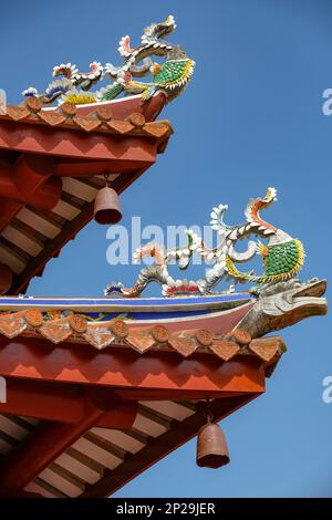 Tainan, Taiwan - 5. Februar 2023: Details des Dachs des Konfuzius-Tempels, auch als erste Akademie von Taiwan in Tainan, Taiwan bezeichnet. Stockfoto