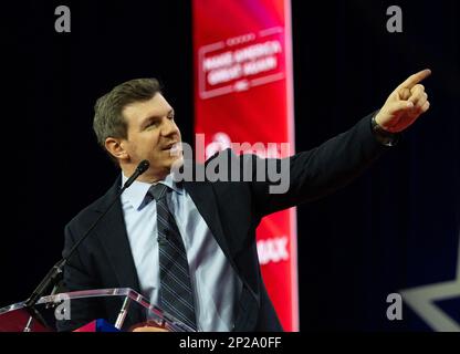 Washington DC, USA. 04. März 2023. James O'Keefe, Guerillajournalist, auf der 2023 Conservative Political Action Conference (CPAC) in National Harbor, Maryland, USA, am Samstag, den 4. März, 2023. Kredit: Ron Sachs /CNP /MediaPunch Kredit: MediaPunch Inc/Alamy Live News Stockfoto