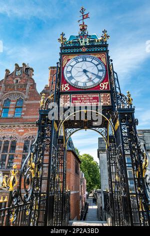 Historische kunstvoll verzierte viktorianische Eastgate Clock, Chester, England, Großbritannien Stockfoto