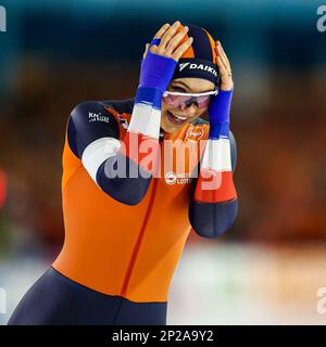 HERENVEEN - Jutta Leerdam gewinnt die 1000 Meter für Frauen bei der ISU World Speed Skating Championships in Thialf. ANP VINCENT JANNINK Stockfoto