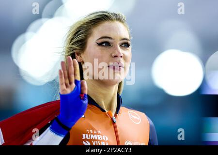 HERENVEEN - Jutta Leerdam gewinnt die 1000 Meter für Frauen bei der ISU World Speed Skating Championships in Thialf. ANP VINCENT JANNINK Stockfoto