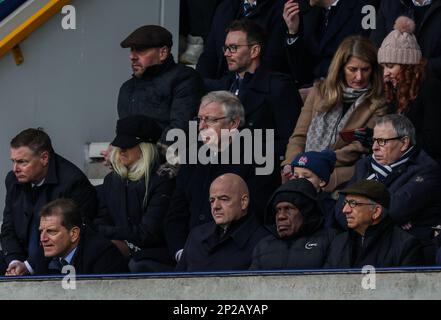 Präsident von FIFA Gianni Infantino, der während des Sky Bet Championship-Spiels im Den, Millwall, aus der Regisseurenbox zusieht. Foto: Samstag, 4. März 2023. Stockfoto