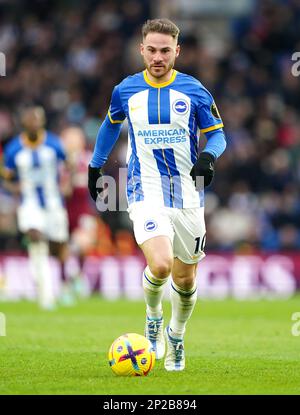 Alexis Mac Allister von Brighton und Hove Albion in Aktion während des Spiels der Premier League im American Express Community Stadium in Brighton. Foto: Samstag, 4. März 2023. Stockfoto