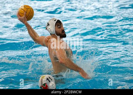 Neapel, Italien. 04. März 2023. Tyler Abramson von CN Posillipo während des Spiels CN Posillipo vs Nuoto Catania, Waterpolo Italian Serie A in Neapel, Italien, März 04 2023 Kredit: Independent Photo Agency/Alamy Live News Stockfoto