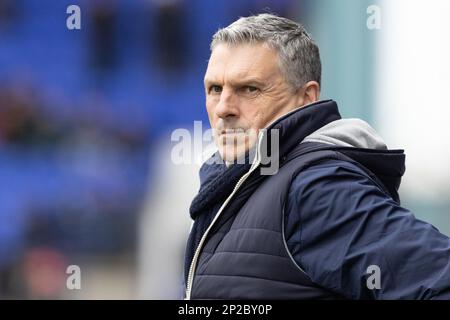 Birkenhead, Großbritannien. 4. März 2023. John Askey Manager von Hartlepool United während des Sky Bet League 2 Spiels Tranmere Rovers vs Hartlepool United in Prenton Park, Birkenhead, Großbritannien, 4. März 2023 (Foto: Phil Bryan/Alamy Live News) Stockfoto