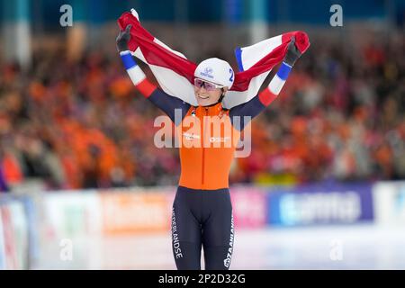 HEERENVEEN, NIEDERLANDE - MÄRZ 4: Marijke Groenewoud aus den Niederlanden reagiert auf die Teilnahme an der Mass Start Women während der ISU World Speed Skating Championships 2023 am 4. März 2023 in Heerenveen, Niederlande (Foto von Douwe Bijlsma/Orange Pictures) NOCNSF Stockfoto