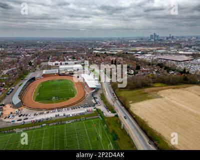 Luftaufnahmen des New Belle Vue Speedway und der Belle View School sowie Auktionen und Wohnungen Stockfoto