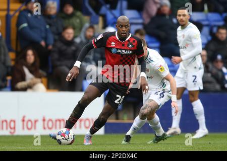 Birkenhead, Großbritannien. 04. März 2023. Mohamed Sylla von Hartlepool United in Aktion. EFL Skybet Football League Two Match, Tranmere Rovers gegen Hartlepool Utd in Prenton Park, Birkenhead, Wirral am Samstag, den 4. März 2023. Dieses Bild darf nur zu redaktionellen Zwecken verwendet werden. Nur redaktionelle Verwendung, Lizenz für kommerzielle Verwendung erforderlich. Keine Verwendung bei Wetten, Spielen oder Veröffentlichungen von Clubs/Ligen/Spielern. Bild von Chris Stading/Andrew Orchard Sportfotografie/Alamy Live News Credit: Andrew Orchard Sportfotografie/Alamy Live News Stockfoto