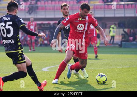 Monza, Italien. 04. März 2023. Andrea Petagna (AC Monza) während des Spiels AC Monza vs Empoli FC, italienische Fußballserie A in Monza, Italien, März 04 2023 Kredit: Independent Photo Agency/Alamy Live News Stockfoto