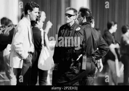 Archive 90ies: G7-Gipfel, Vorbereitung der Ankunft der Staatschefs, Polizeibeamten, Lyon, Frankreich, 1996 Stockfoto