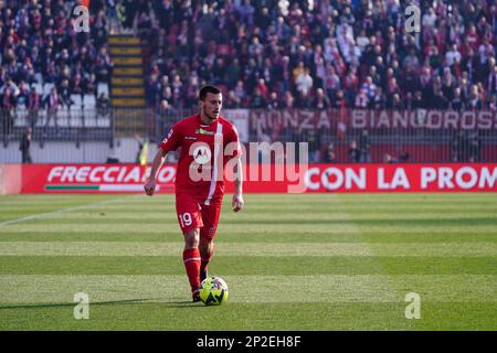 Monza, Italien. 04. März 2023. Samuele Birindelli (AC Monza) während des Spiels AC Monza vs Empoli FC, italienisches Fußballspiel Serie A in Monza, Italien, März 04 2023 Kredit: Independent Photo Agency/Alamy Live News Stockfoto