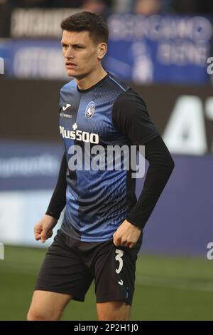 Bergamo, Italien. 04. März 2023. Joakim Maehle von Atalanta BC während des Spiels Atalanta FC gegen Udinese FC, 25Â° Serie A Tim 2022-23 im Gewiss - Atleti azzurri d'Italia Stadium in Bergamo (BG), Italien, am 04. März 2022. Kredit: Unabhängige Fotoagentur/Alamy Live News Stockfoto