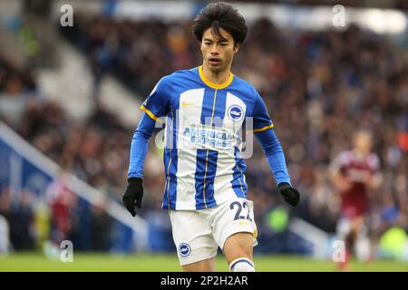 Kaoru Mitoma im Einsatz für Brighton & Hove Albion im AMEX Stadium Stockfoto