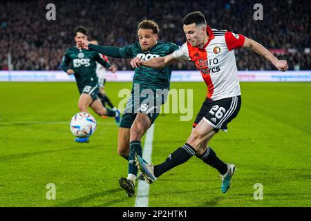 Rotterdam - Liam van Gelderen vom FC Groningen, Oussama Idrissi von Feyenoord während des Spiels Feyenoord gegen FC Groningen im Stadion Feijenoord De Kuip am 4. März 2023 in Rotterdam, Niederlande. (Box zu Box Pictures/Yannick Verhoeven) Stockfoto