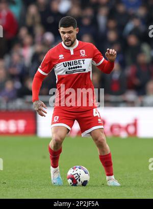 Alex Mowatt von Middlesbrough in Aktion beim Sky Bet Championship-Spiel Middlesbrough vs. Reading im Riverside Stadium, Middlesbrough, Großbritannien, 4. März 2023 (Foto: Nigel Roddis/News Images) Stockfoto