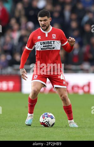 Middlesbrough, Großbritannien. 04. März 2023. Alex Mowatt von Middlesbrough in Aktion während des Sky Bet Championship-Spiels Middlesbrough vs Reading im Riverside Stadium, Middlesbrough, Großbritannien, 4. März 2023 (Foto von Nigel Roddis/News Images) in Middlesbrough, Großbritannien, am 3/4/2023. (Foto: Nigel Roddis/News Images/Sipa USA) Guthaben: SIPA USA/Alamy Live News Stockfoto