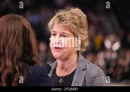 Minneapolis, Minnesota, USA. 3. März 2023. Iwhc/ /Interviews nach dem Sieg von Iowa gegen Purdue am Freitag, den 3. März beim Big Ten Women's Basketball Tournament 2023 in Minneapolis, Minnesota. Iowa gewann 69-58 (Credit Image: © Steven Garcia/ZUMA Press Wire) – NUR REDAKTIONELLE VERWENDUNG! Nicht für den kommerziellen GEBRAUCH! Stockfoto