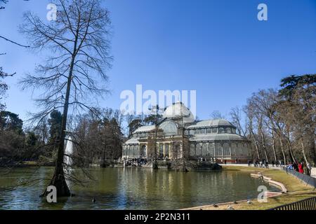 madrid 04-03-2023- palacio de cristas situado en el parque del retiro Stockfoto