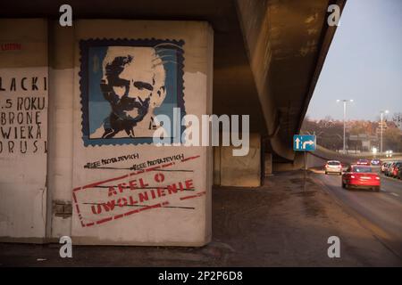 Freies Wandbild von Ales Bialacki zur Unterstützung belarussischer Demokratieaktivisten und Menschenrechtsaktivisten in Danzig, Polen. 2. März 2023 © Wojciech Strozyk / Alamy Sto Stockfoto