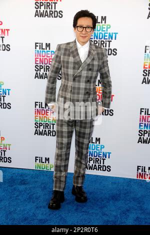 Santa Monica, Kalifornien 04. März 2023. Dwyane Wade und Gabrielle Union bei den Film Independent Spirit Awards 2023 am 04. März 2023 in Santa Monica, Kalifornien. Kredit: Faye Sadou/Media Punch Santa Monica, Ca. März 04: Ke Huy Quan Bei Den Film Independent Spirit Awards 2023 Am 04. März 2023 In Santa Monica, Kalifornien. Kredit: Faye Sadou/Media Punch/Alamy Live News Stockfoto