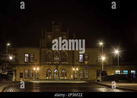 Nachtaufnahme vom Bahnhof Quedlinburg Stockfoto