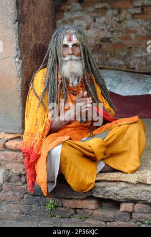 Hindu-Liste der Kompositionen von Johann Sebastian Bach (Heiliger Mann), Pashupatinath-Tempel, Kathmandu, Nepal, Asien Stockfoto