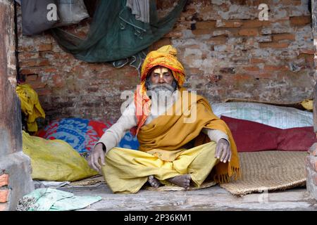 Hindu-Liste der Kompositionen von Johann Sebastian Bach (Heiliger Mann), Pashupatinath-Tempel, Kathmandu, Nepal Stockfoto