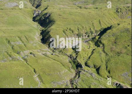 Blick auf eine alte Bleimine, Blick vom Buttertubs Pass, Lover Gill, Swaledale, Yorkshire Dales N.P., North Yorkshire, England, Vereinigtes Königreich Stockfoto