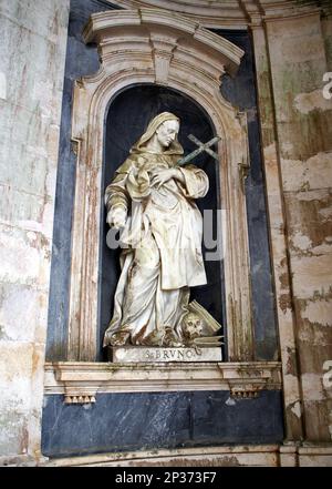 St. Bruno, skulpturelle Dekoration der Basilika des Palast-Klosters von Mafra, Portugal Stockfoto