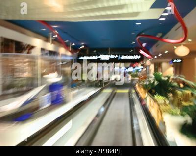 Der Stress und die Aussicht am Flughafen während der Reise Stockfoto