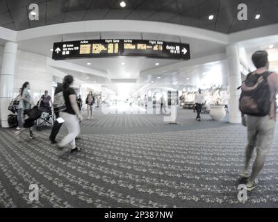 Der Stress und die Aussicht am Flughafen während der Reise Stockfoto