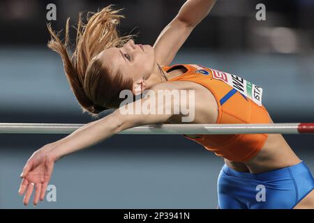 Istanbul, Türkei. 05. März 2023. Leichtathletik/Halle: Europameisterschaft, High-Jump-Finale für Frauen, Silbermedaillengewinner Britt Weerman aus den Niederlanden in Aktion. Kredit: Oliver Weiken/dpa/Alamy Live News Stockfoto