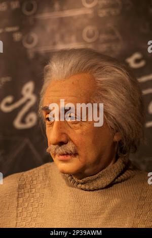 Albert-Einstein-Porträt, Wachsfigur im Madame Tussauds Berliner Wachsfigurenkabinett in Berlin. Stockfoto