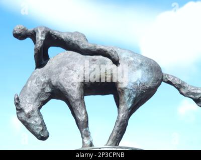 Skulptur eines Rodeo-Reiters, Pferd und Person Stockfoto