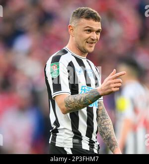 26. Februar 2023 - Manchester United / Newcastle United - Carabao Cup - Finale - Wembley Stadium Newcastle United's Kieran Trippier während des Carabao Cup Finales. Bild : Mark Pain / Alamy Live News Stockfoto