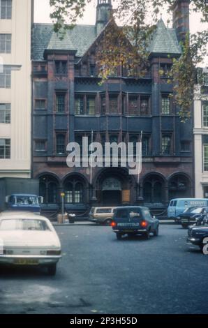 1976 Archivfoto der französischen Kirche am Soho Square. Stockfoto