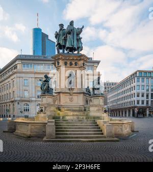 Gutenberg-Denkmal am Rossmarkt - Frankfurt, Deutschland Stockfoto