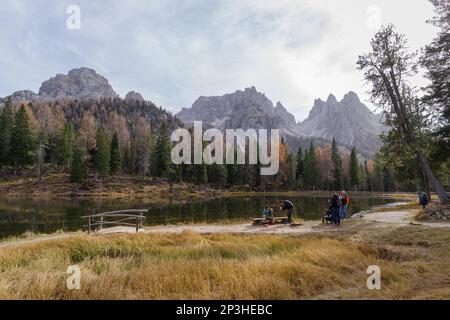 Antorno See und Cadini di Misurina Gebirgszug, Belluno Provinz, Venetien Region, Dolomiten Alpen, Italien Stockfoto