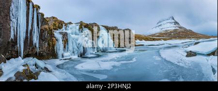 Church Mountain Falls, Kirkjufellsfoss Wasserfall In Snaefellsnes, Island Stockfoto