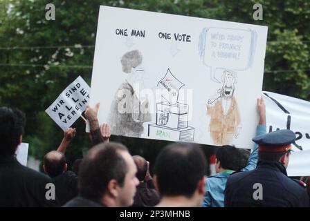 Wien, Österreich. 21. Juni 2009. Anti-Iran-Demonstration vor dem Parlament in Wien Stockfoto