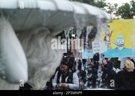 Wien, Österreich. 21. Juni 2009. Anti-Iran-Demonstration vor dem Parlament in Wien Stockfoto