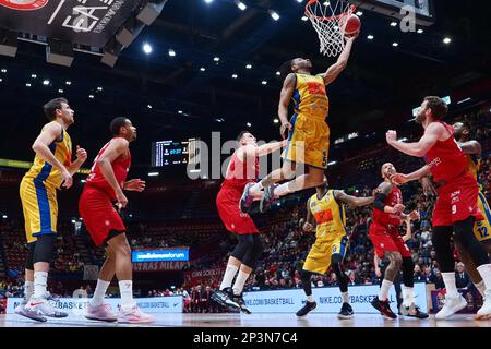 Mediolanum Forum, Mailand, Italien, 05. März 2023, Stanley Okoye (GIVOVA Scafati) während der EA7 Emporio Armani Milano vs GIVOVA Scafati - Italienischer Basketball A Series Championship Stockfoto