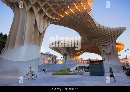 Metropol Parasol in Plaza De La Encarnación, Sevilla, Andalusien, Spanien Stockfoto