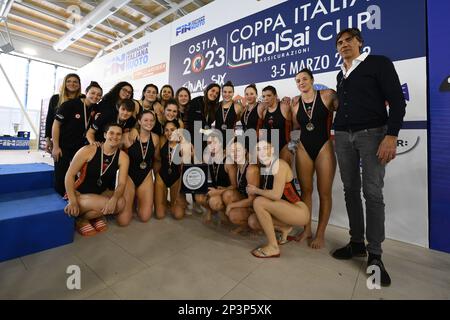 Rom, Italien. 05. März 2023. SIS Roma-Team auf dem Finale 3./4. Place Coppa Italia UnipolSai zwischen SIS Roma und Rapallo Pallanuoto am Polo Acquatico Frecciarossa am 5. März 2023 in Ostia Lido, Rom, Italien. Kredit: Unabhängige Fotoagentur/Alamy Live News Stockfoto