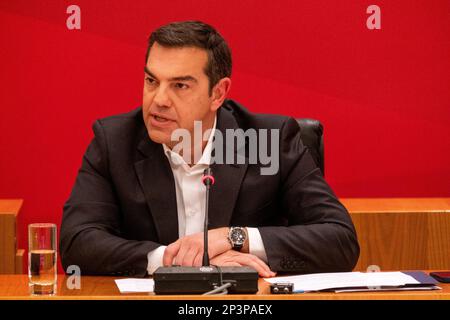 Der Präsident der SYRIZA - Progressive Alliance, Alexis Tsipras, ist ein griechischer Politiker, der seit 2019 als Anführer der offiziellen Opposition dient. Von 2015 bis 2019 war er Ministerpräsident Griechenlands. Athen, Griechenland. Stockfoto