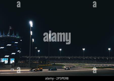 Sakhir, Bahrain. 05. März 2023. Lando Norris (GBR) McLaren MCL60. 05.03.2023. Formel-1-Weltmeisterschaft, Rd 1, Bahrain Grand Prix, Sakhir, Bahrain, Wettkampftag. Das Foto sollte wie folgt lauten: XPB/Press Association Images. Kredit: XPB Images Ltd/Alamy Live News Stockfoto