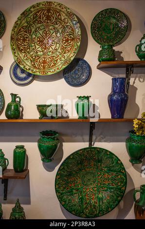 Shop von Alfarería Góngora, Keramik, Calle Cuesta De La Merced 32, Ubeda, Andalusien, Spanien Stockfoto